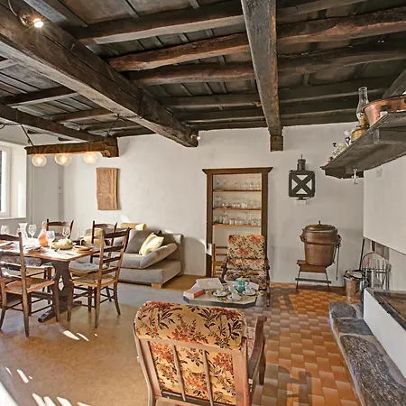 Apartment Historical - Happy